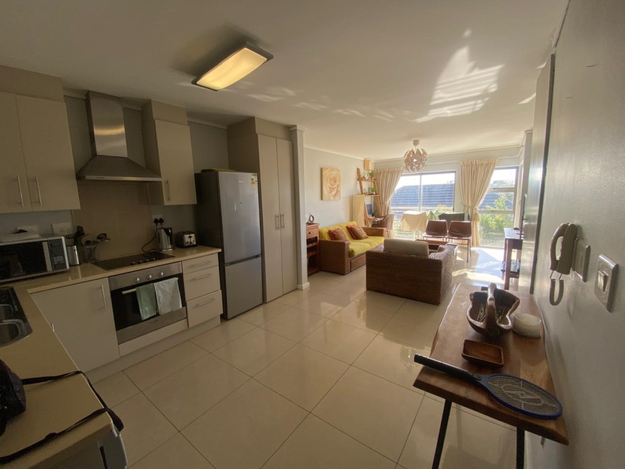 To Let 2 Bedroom Property for Rent in Sea Point Western Cape